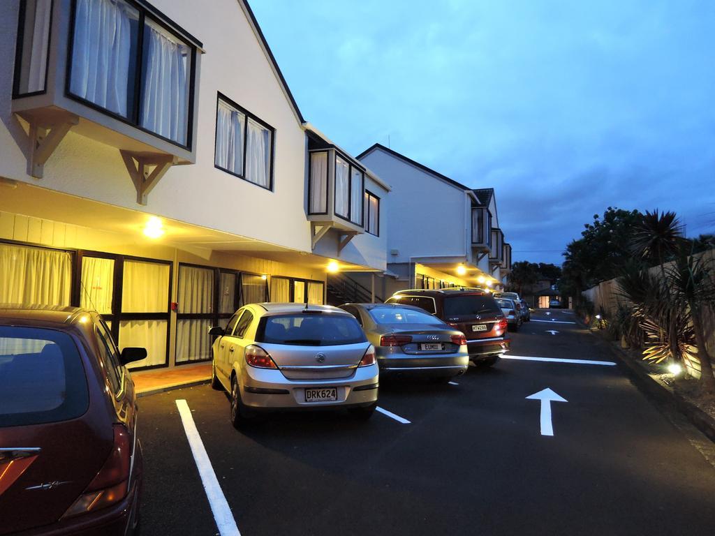 Anzac Court Motel Auckland Exterior photo