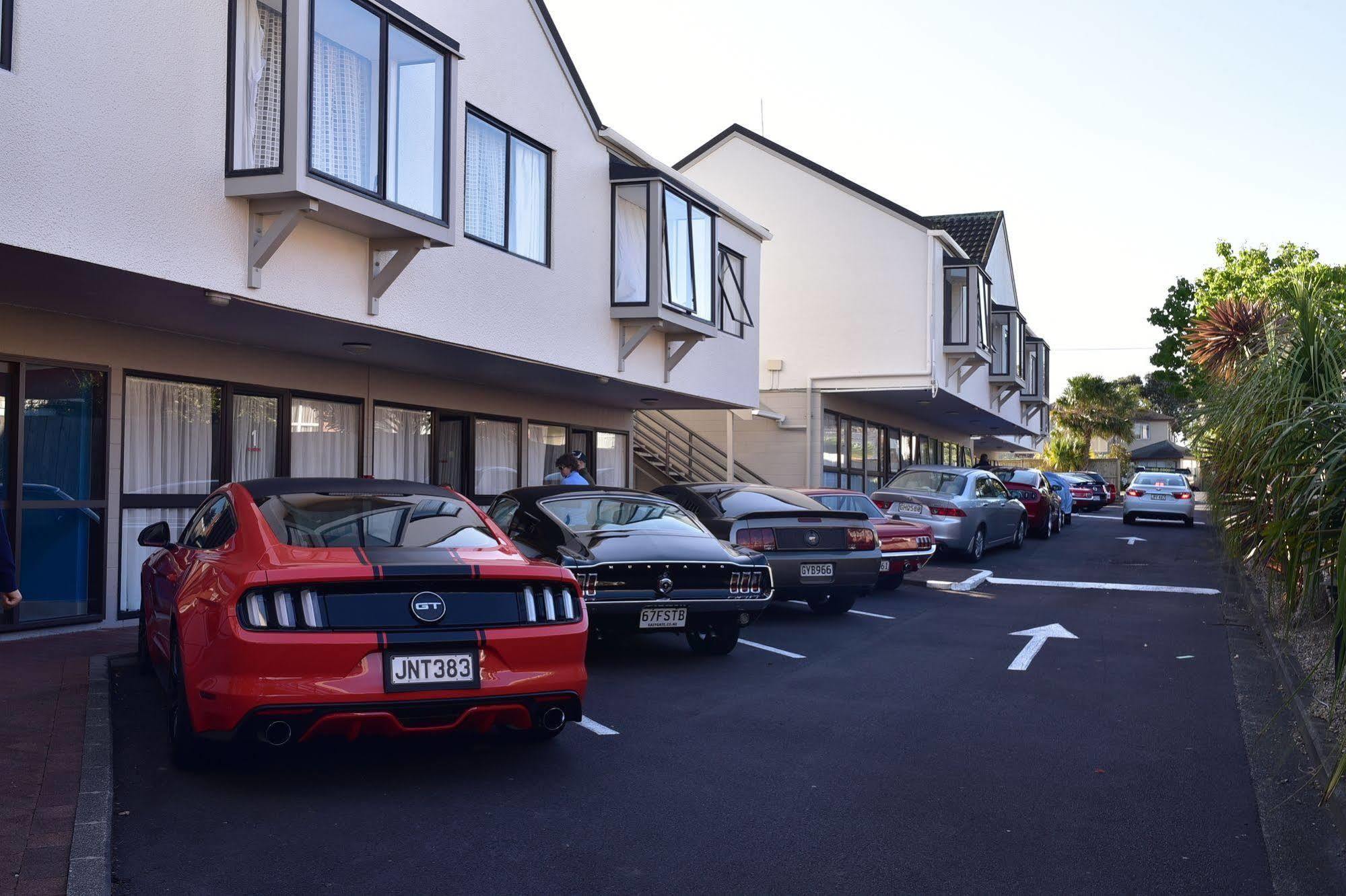 Anzac Court Motel Auckland Exterior photo